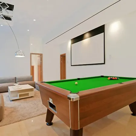 Villa 7habs-milla De Oro Marbella